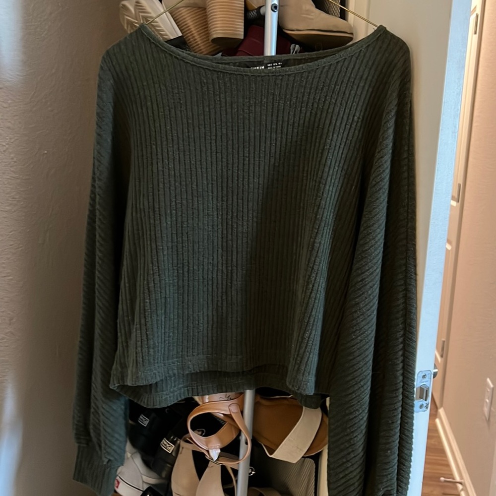 Green crewneck sweater